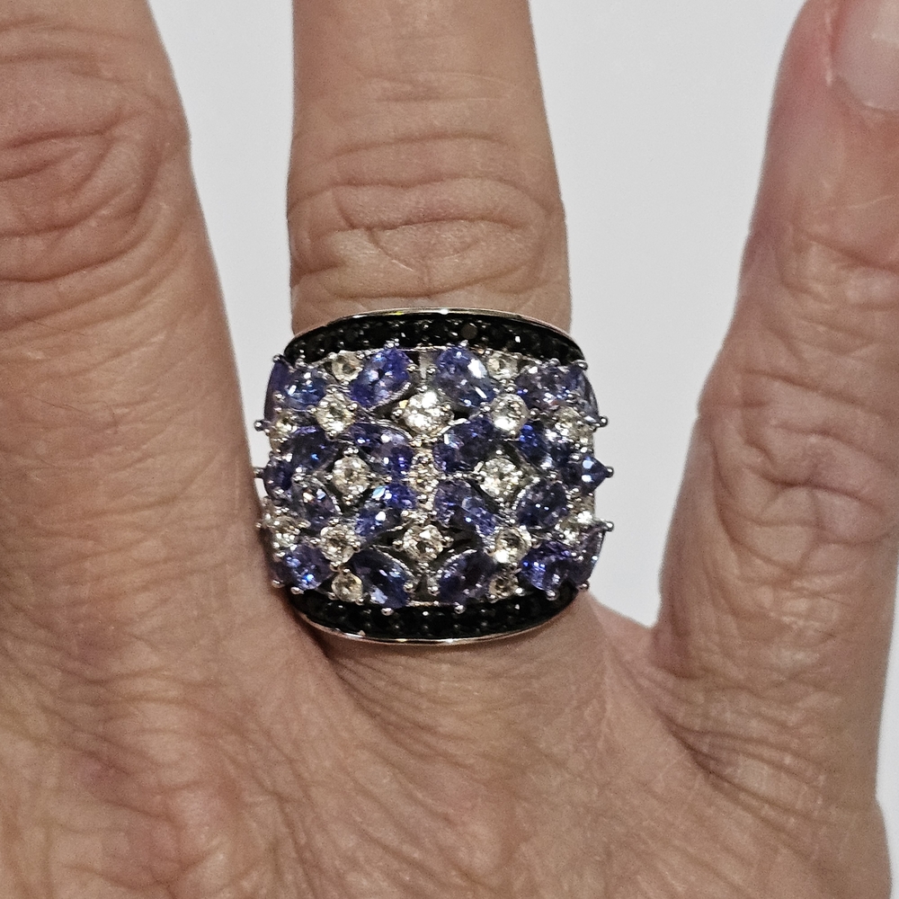 Elegant Blue and Silver Gemstone Ring